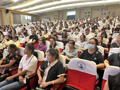 港實小家校共育 | 入學季 共成長 家庭教育咨詢服務助力家長陪伴孩子啟航